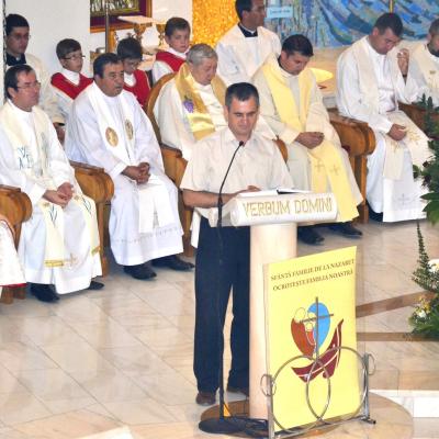 30 august: Iaşi: Liturghia de încheiere a Primei Întâlniri Diecezane a Familiilor
