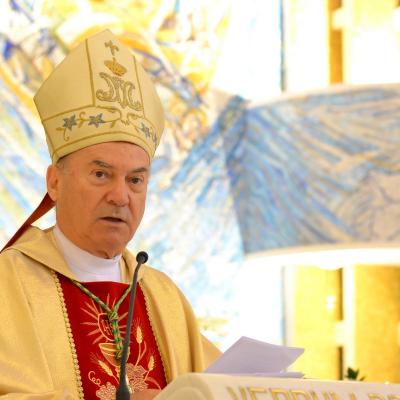 30 august: Iaşi: Liturghia de încheiere a Primei Întâlniri Diecezane a Familiilor