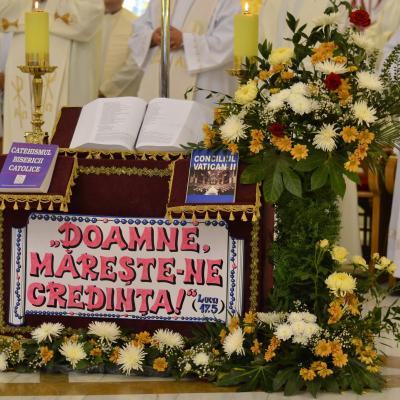 30 august: Iaşi: Liturghia de încheiere a Primei Întâlniri Diecezane a Familiilor
