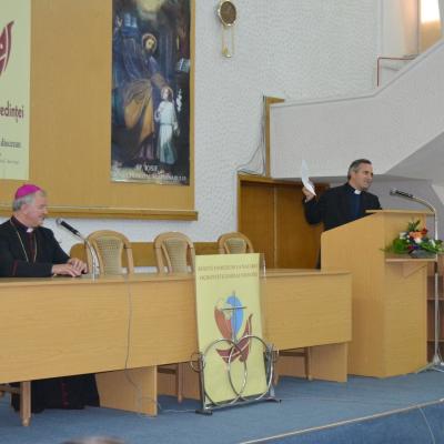 30 august: Iaşi: Simpozionul "Familia la şcoala credinţei" - încheierea la ITRC