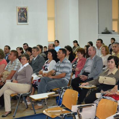 30 august: Iaşi: Simpozionul "Familia la şcoala credinţei" - încheierea la ITRC