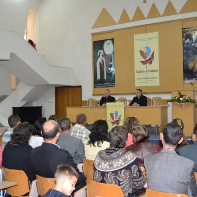 30 august: Iaşi: Simpozionul "Familia la şcoala credinţei" - încheierea la ITRC