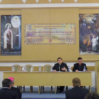 2-5 septembrie: Iaşi: Prima sesiune a cursurilor de formare permanentă pentru cler - ediţia 2013