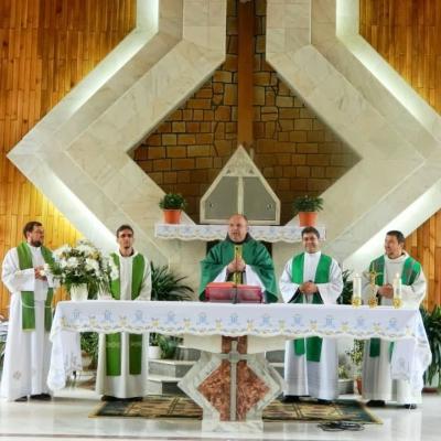 3-5 septembrie: Oneşti: A V-a Întâlnire Naţională a Familiei Franciscane din România