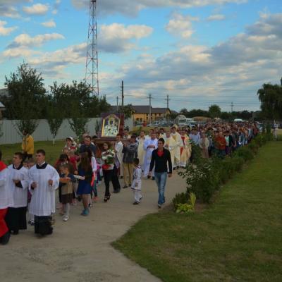 5 septembrie: Răcăciuni: Zile de sărbătoare în prezenţa Maicii Domnului