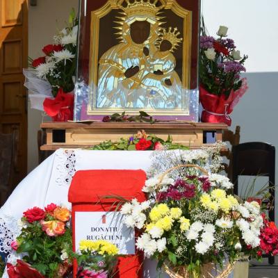 5 septembrie: Răcăciuni: Zile de sărbătoare în prezenţa Maicii Domnului