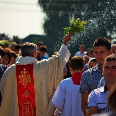 5 septembrie: Răcăciuni: Zile de sărbătoare în prezenţa Maicii Domnului