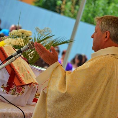 5 septembrie: Răcăciuni: Zile de sărbătoare în prezenţa Maicii Domnului