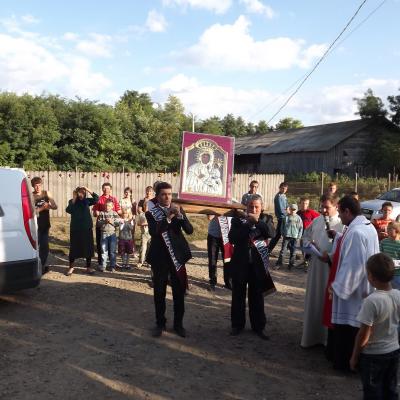 8-11 septembrie: Săveni: "Peregrinatio Mariae"