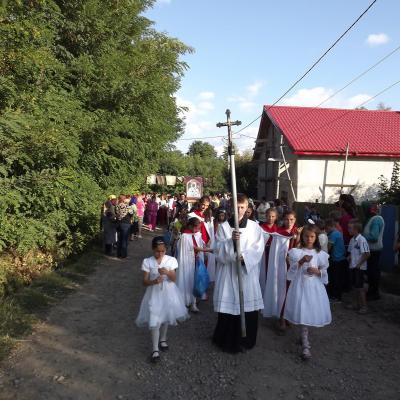 8-11 septembrie: Săveni: "Peregrinatio Mariae"