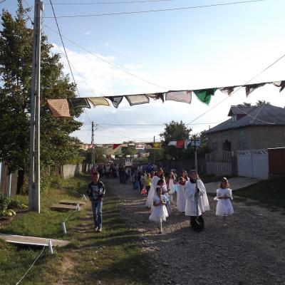 8-11 septembrie: Săveni: "Peregrinatio Mariae"