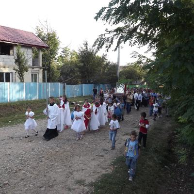 8-11 septembrie: Săveni: "Peregrinatio Mariae"