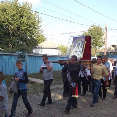 8-11 septembrie: Săveni: "Peregrinatio Mariae"