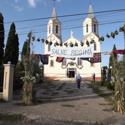8-11 septembrie: Săveni: "Peregrinatio Mariae"