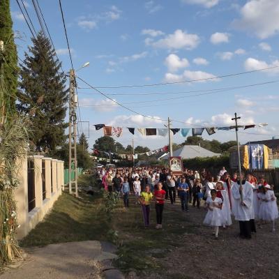8-11 septembrie: Săveni: "Peregrinatio Mariae"