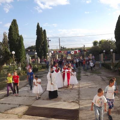 8-11 septembrie: Săveni: "Peregrinatio Mariae"