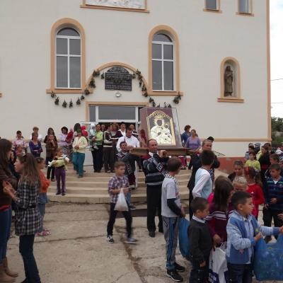 8-11 septembrie: Săveni: "Peregrinatio Mariae"