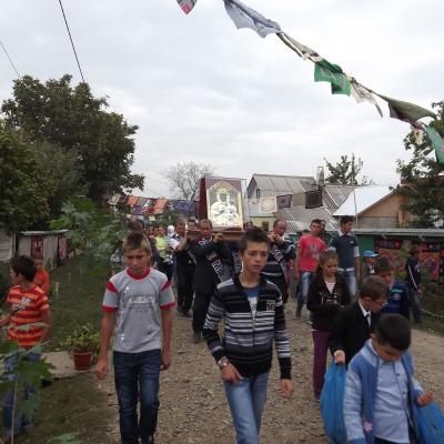 8-11 septembrie: Săveni: "Peregrinatio Mariae"