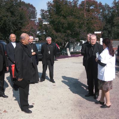 12 septembrie: Episcopi în vizită la Bozieni