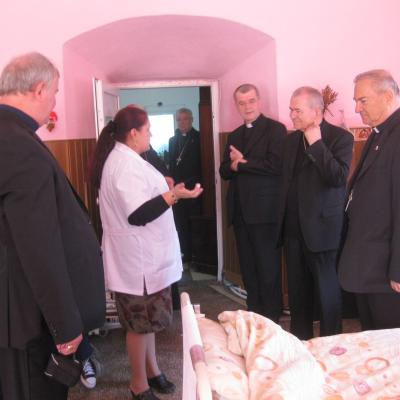 12 septembrie: Episcopi în vizită la Bozieni
