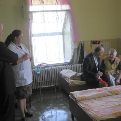 12 septembrie: Episcopi în vizită la Bozieni