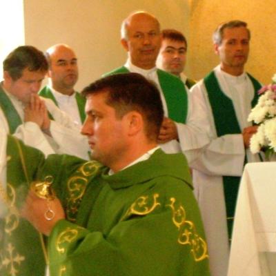 15 septembrie: Traian: Investirea noului paroh