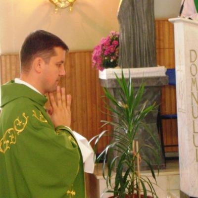 15 septembrie: Traian: Investirea noului paroh