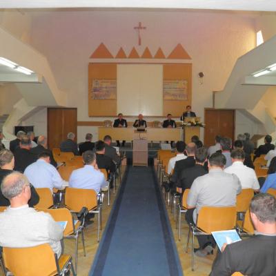 16-19 septembrie: Iaşi: A treia sesiune a cursurilor de formare permanentă pentru cler - ediţia 2013