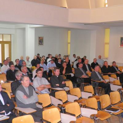 16-19 septembrie: Iaşi: A treia sesiune a cursurilor de formare permanentă pentru cler - ediţia 2013