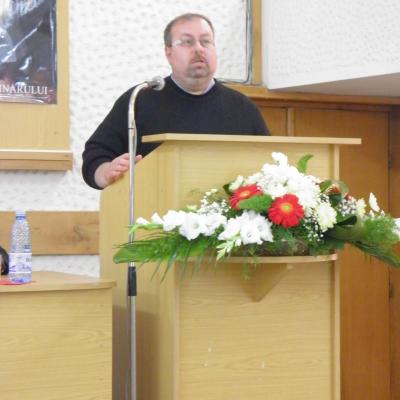 16-19 septembrie: Iaşi: A treia sesiune a cursurilor de formare permanentă pentru cler - ediţia 2013