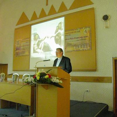 16-19 septembrie: Iaşi: A treia sesiune a cursurilor de formare permanentă pentru cler - ediţia 2013