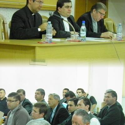 16-19 septembrie: Iaşi: A treia sesiune a cursurilor de formare permanentă pentru cler - ediţia 2013