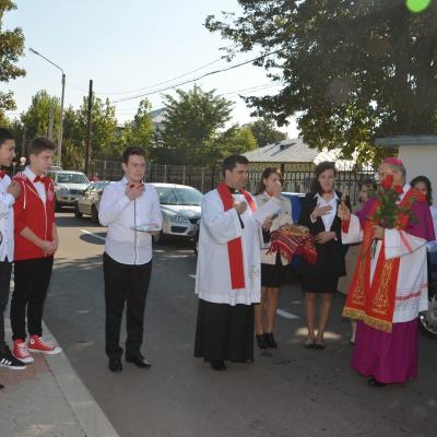 28 septembrie: Vaslui: Administrarea Mirului de către PS Petru Gherghel