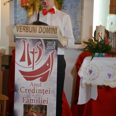 28 septembrie: Vaslui: Administrarea Mirului de către PS Petru Gherghel