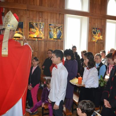 28 septembrie: Vaslui: Administrarea Mirului de către PS Petru Gherghel
