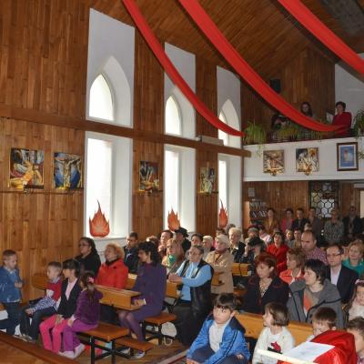28 septembrie: Vaslui: Administrarea Mirului de către PS Petru Gherghel