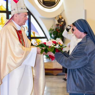 29 septembrie: Iaşi "Sfânta Tereza" - sărbătoarea hramului comunităţii