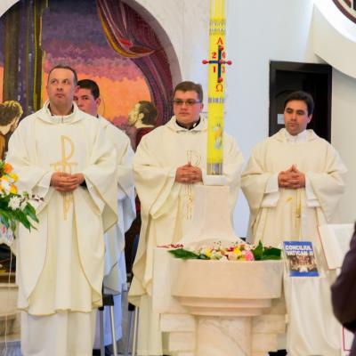 30 septembrie: Iaşi "Sfânta Tereza" - un an de la consacrarea altarului şi sfinţirea bisericii
