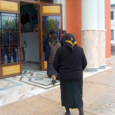 1 octombrie: Iugani: Ziua Internaţională a Vârstnicului