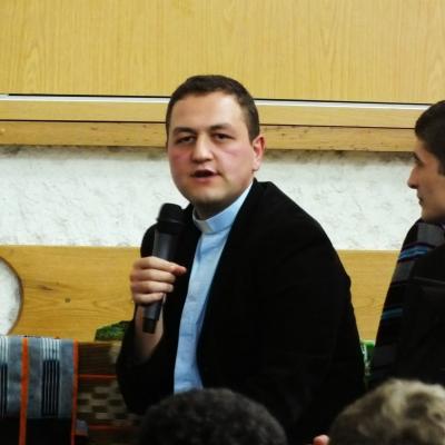 17 octombrie: Iaşi: Vestitori curajoşi pe străzile lumii... în Coasta de Fildeş