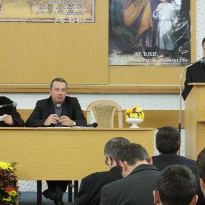 25 octombrie: Iaşi: Simpozion internaţional despre credinţă