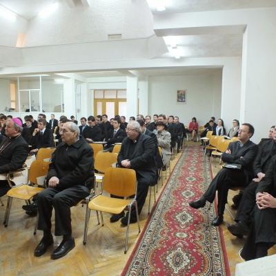 25 octombrie: Iaşi: Simpozion internaţional despre credinţă