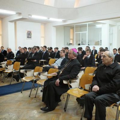 25 octombrie: Iaşi: Simpozion internaţional despre credinţă