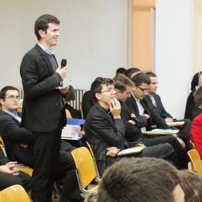 25 octombrie: Iaşi: Simpozion internaţional despre credinţă