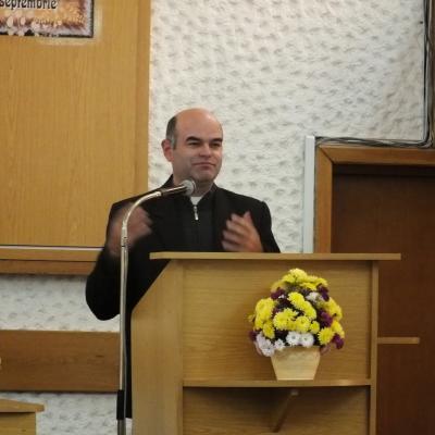 25 octombrie: Iaşi: Simpozion internaţional despre credinţă