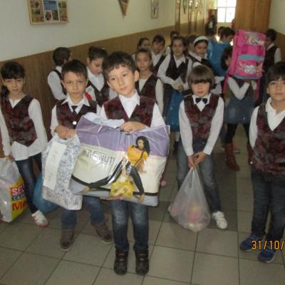 30 octombrie - 4 noiembrie: Iaşi: Copii pentru copii. "Săptămâna legumelor şi fructelor donate"