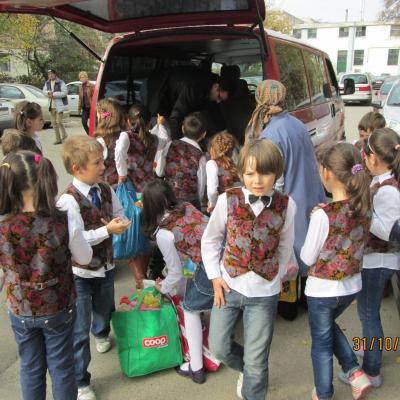 30 octombrie - 4 noiembrie: Iaşi: Copii pentru copii. "Săptămâna legumelor şi fructelor donate"