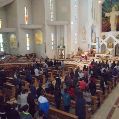 30 octombrie: Bacău: Moment de rugăciune cu liceenii la "Maica harului dumnezeiesc"