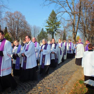 2 noiembrie: Iaşi: Pomenirea tuturor credincioşilor răposaţi