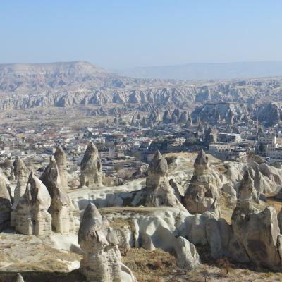 Lanţul muntos din Capadocia - canioane